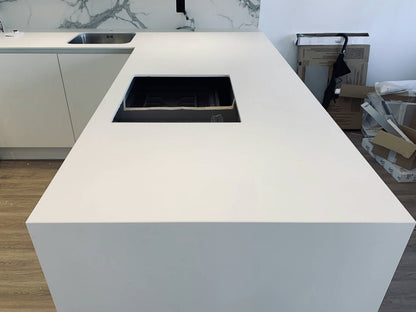NEOLITH / ARTIC WHITE / SILK / 1.2 cm