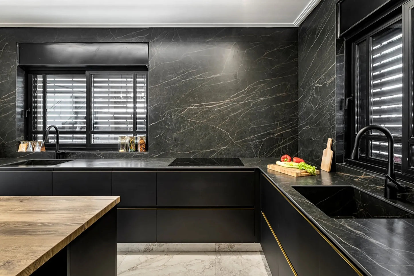 NEOLITH / BLACK OBSESSION / SILK / 1.2 cm