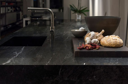 NEOLITH / LAYLA / SLATE / 1.2 cm