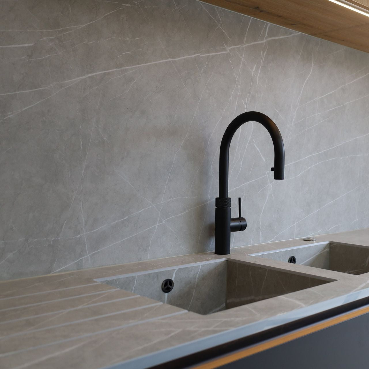 NEOLITH / ZAHA STONE / SILK/ 1.2 cm